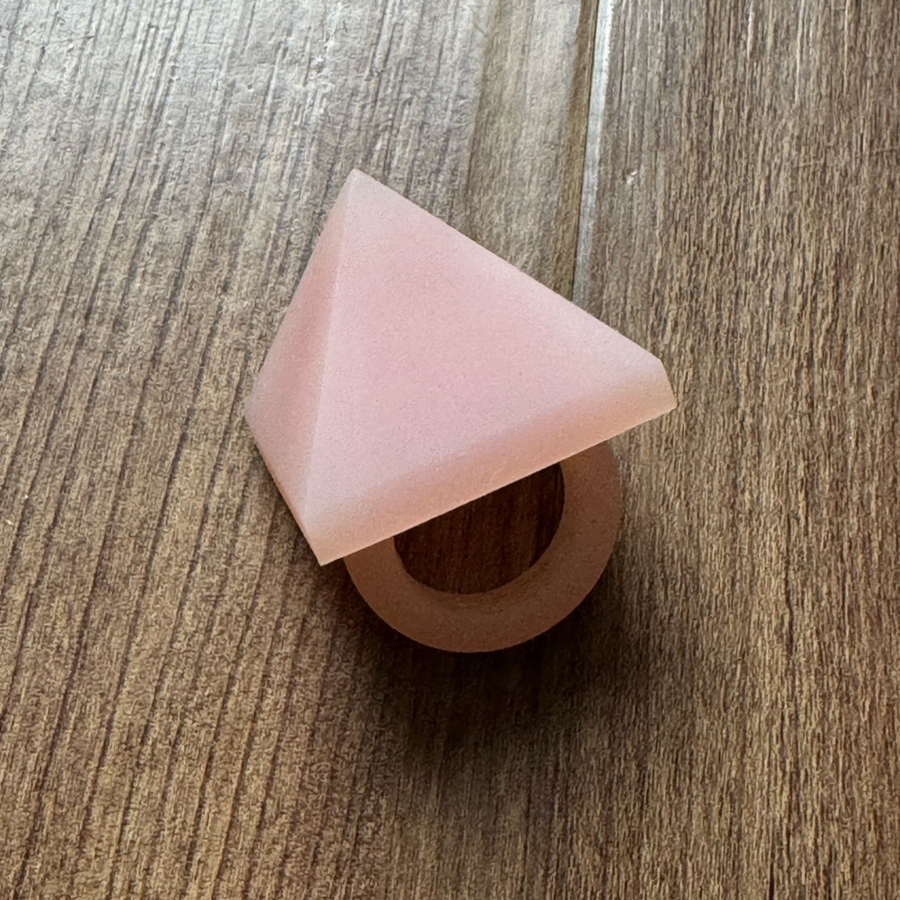 Marc by Marc Jacobs silicone pyramid ring